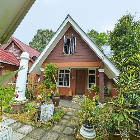 Oyo 90642 Twin Mutiara Chalet & Homestay Jeli 외부 사진