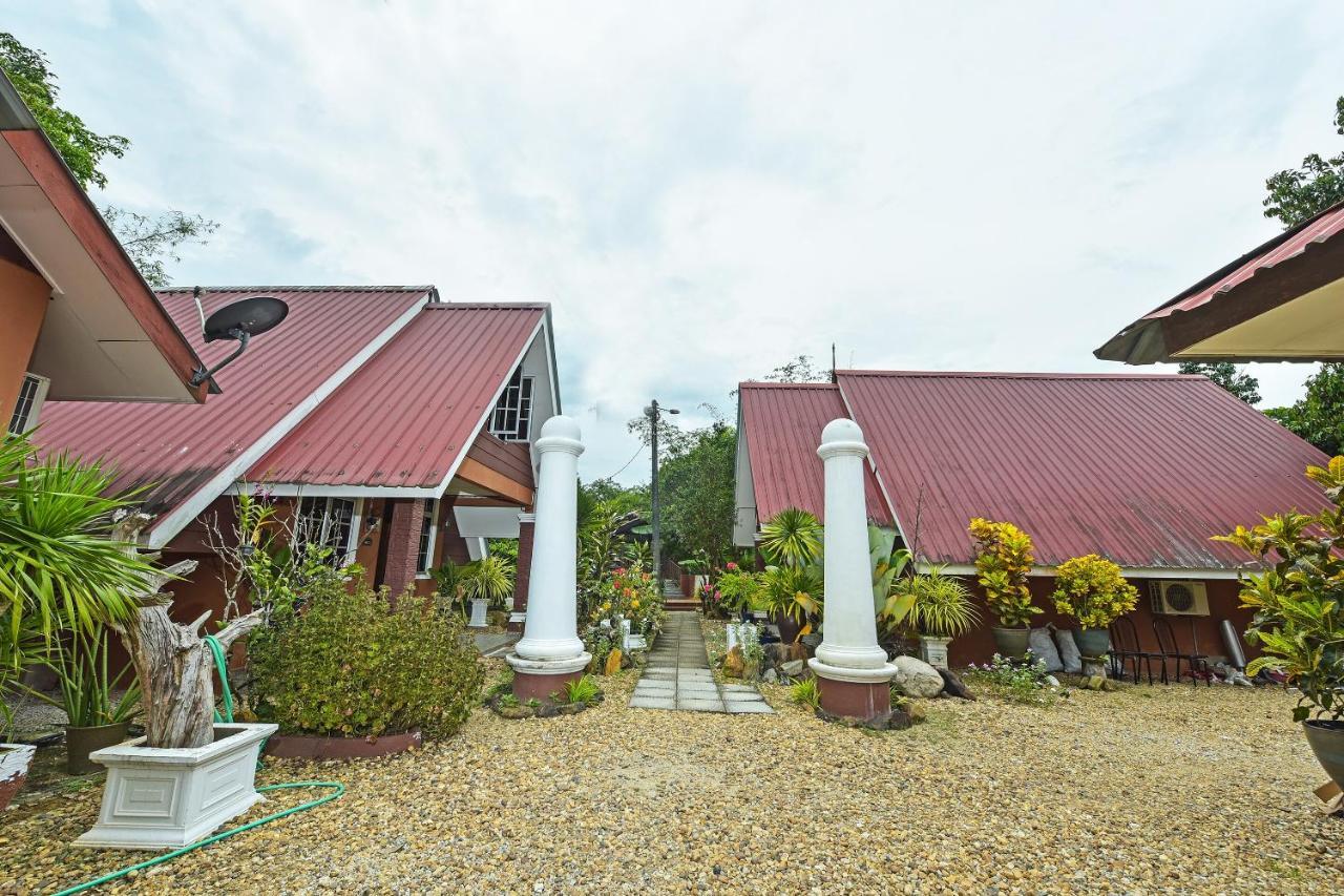 Oyo 90642 Twin Mutiara Chalet & Homestay Jeli 외부 사진
