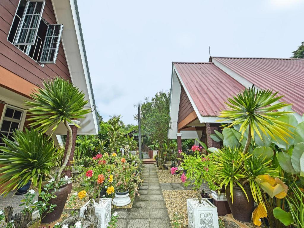 Oyo 90642 Twin Mutiara Chalet & Homestay Jeli 외부 사진