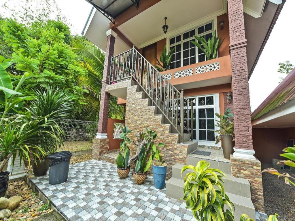 Oyo 90642 Twin Mutiara Chalet & Homestay Jeli 외부 사진