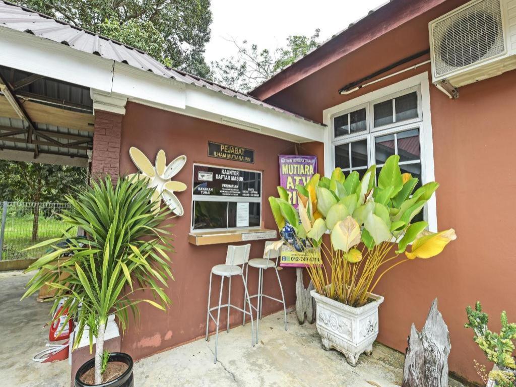 Oyo 90642 Twin Mutiara Chalet & Homestay Jeli 외부 사진
