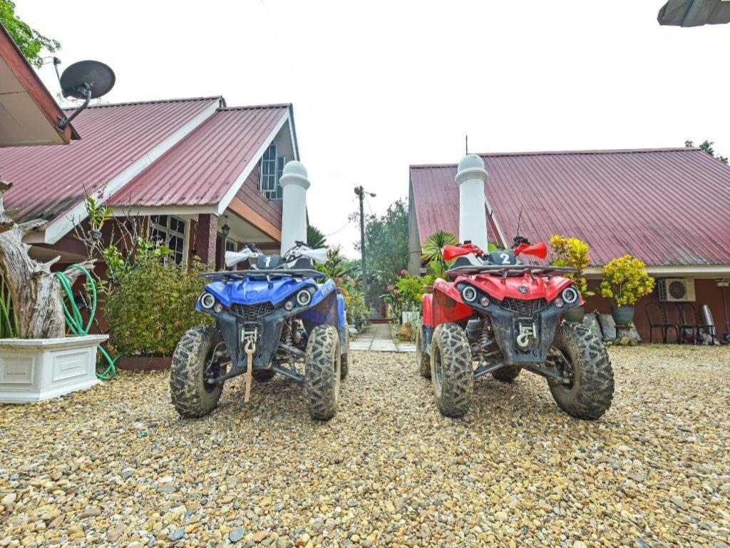 Oyo 90642 Twin Mutiara Chalet & Homestay Jeli 외부 사진